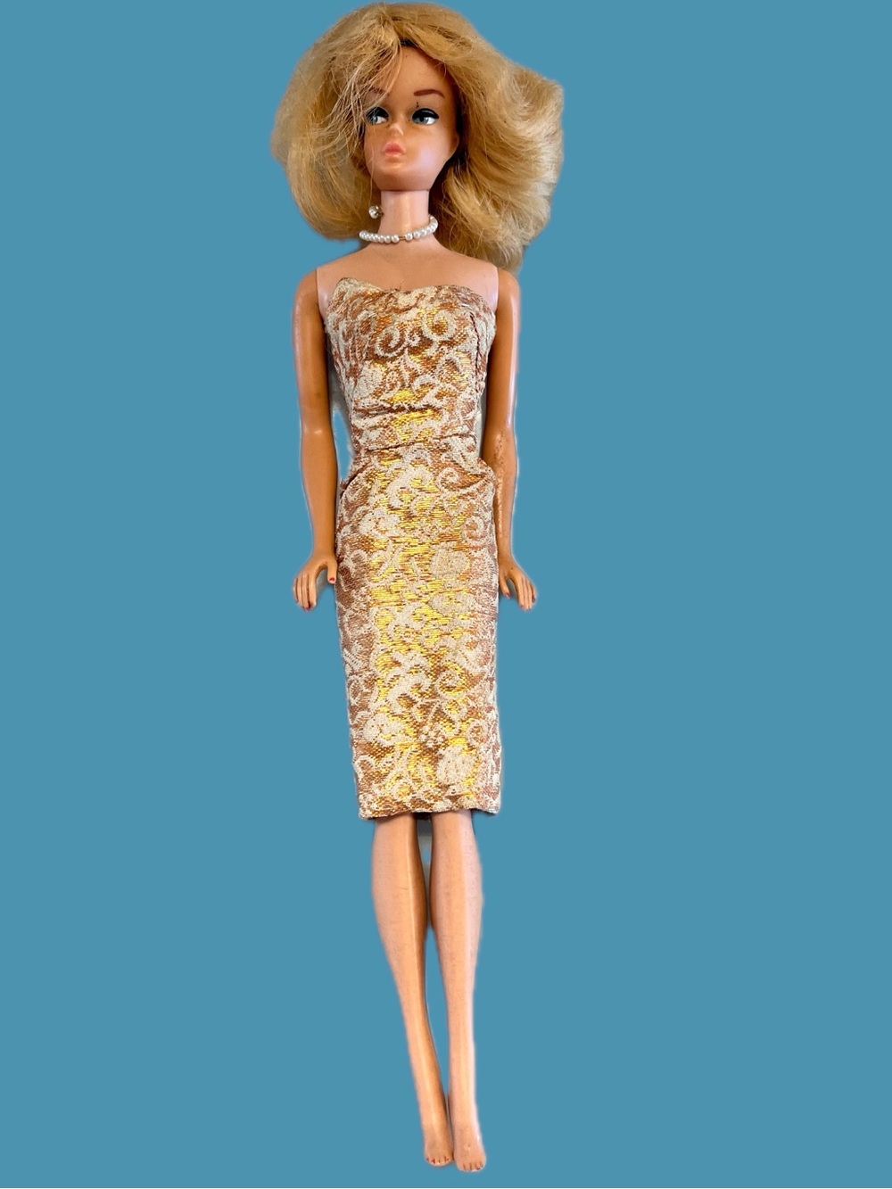 Vintage 1960s Barbie Midge Fashion Queen with Blonde Wig